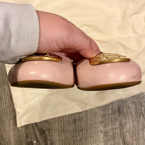 MAKE AN OFFER 😱🌟 Tory Burch Benton Ballet Flats - Picture 4 of 7